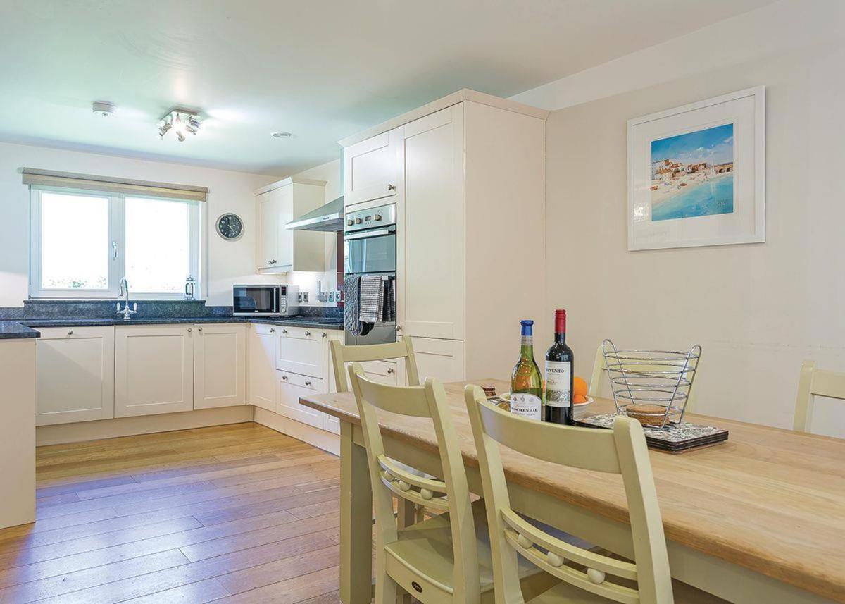 Swandown Lodges Chard Luaran gambar
